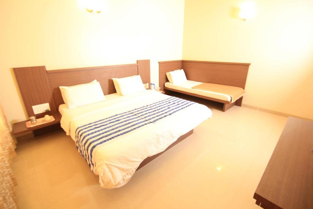 Hotel Sai Smaran Shirdi Rom bilde